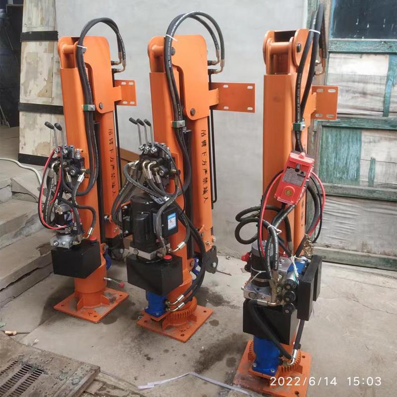 锡林郭勒盟重汽蓝牌随车吊 3.2吨 国六动力强 液压驱动 农用自卸起重机